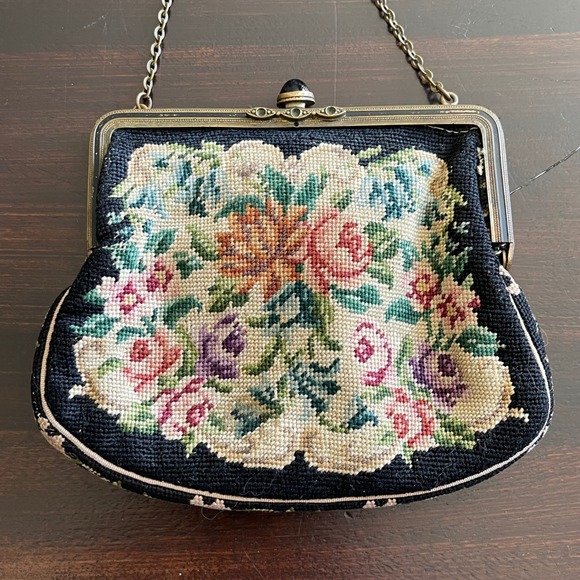 Vintage Needlepoint Floral Petit Point Evening Bag Black Brass Frame Chain Strap - Picture 3 of 9